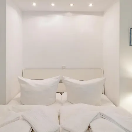 Apartment Cap Blanco